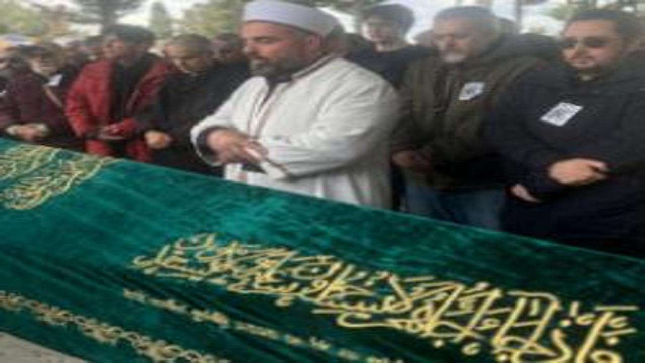 Sanatçı Tülay Özer, son yolculuğuna uğurlandı