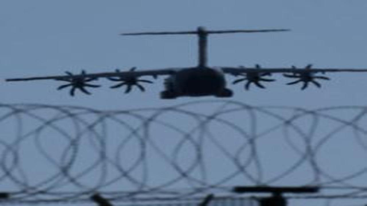 Savaş hazrılığı! Büyük sevkiyat! Uçaklar peş peşe indi