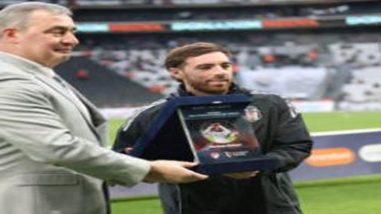 TFF'den maç öncesi Orkun Kökçü'ye ödül! En güzel gol seçildi