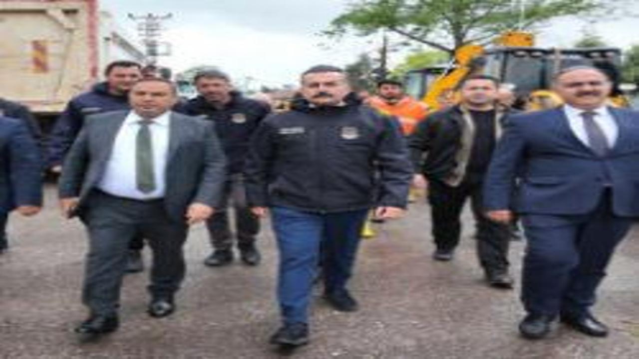 Büyükşehir, Birecik'te afetin yaralarını hızlı bir şekilde sarıyor