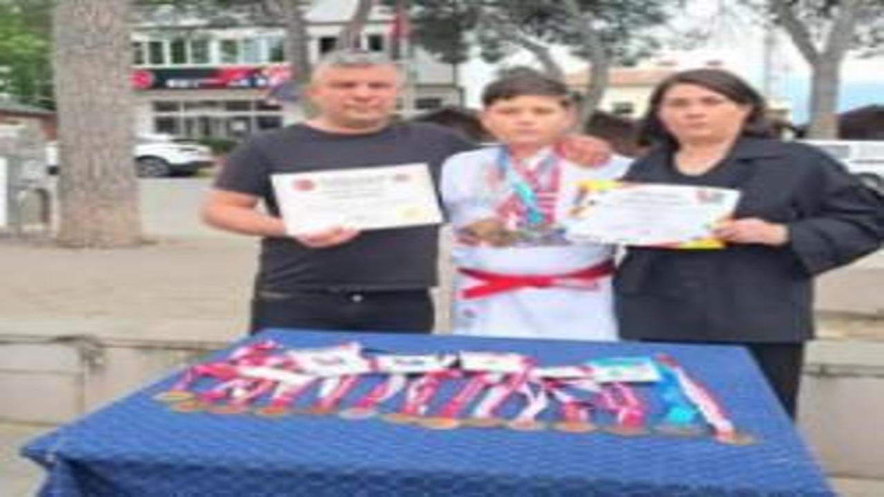 CHP'li başkanın önünü kestiği milli sporcu için Bakan Bak devreye girdi