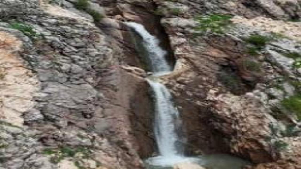 Çifte şelale görenleri mest etti: Adıyaman’da şelaleler çağlayana dönüştü