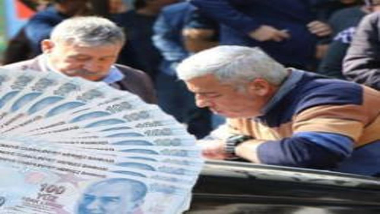 Emeklilere müjdeli haber: Bayram öncesi sürpriz!