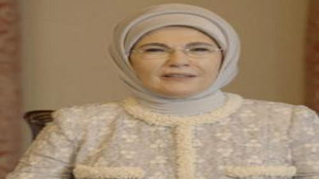Emine Erdoğan'dan anneler günü mesajı: Dünyanın en büyük ışığı