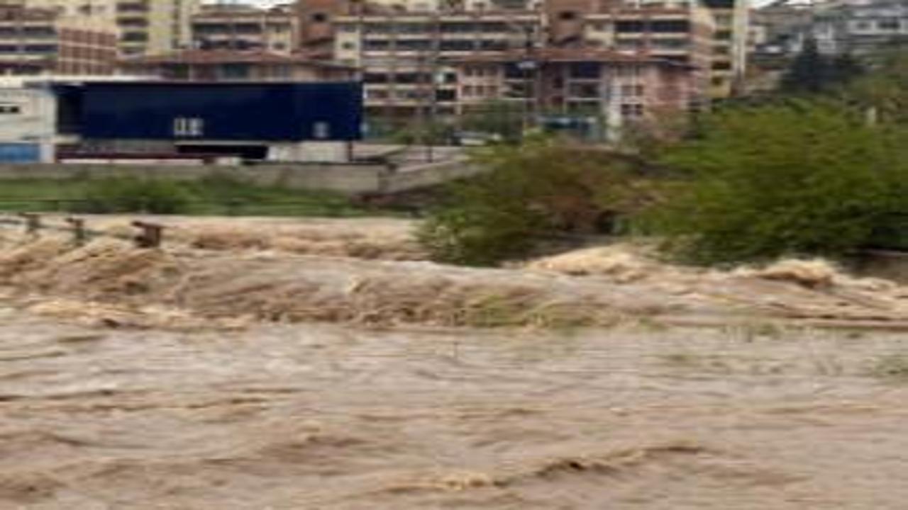 Fırtına ve yağışta acı bilanço! AFAD açıkladı: 2 ölü, 33 yaralı