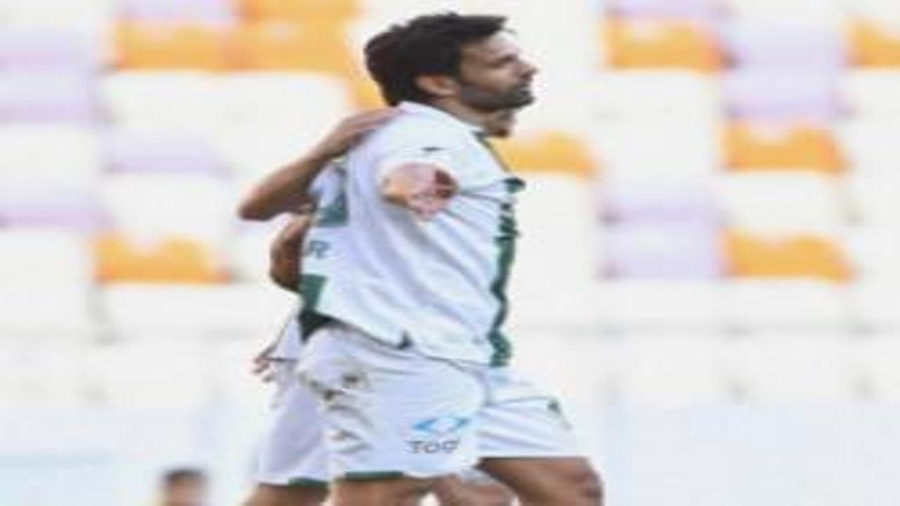 1. Lig'e çıkan Bursaspor takım kaptanıyla yollarını ayırdı