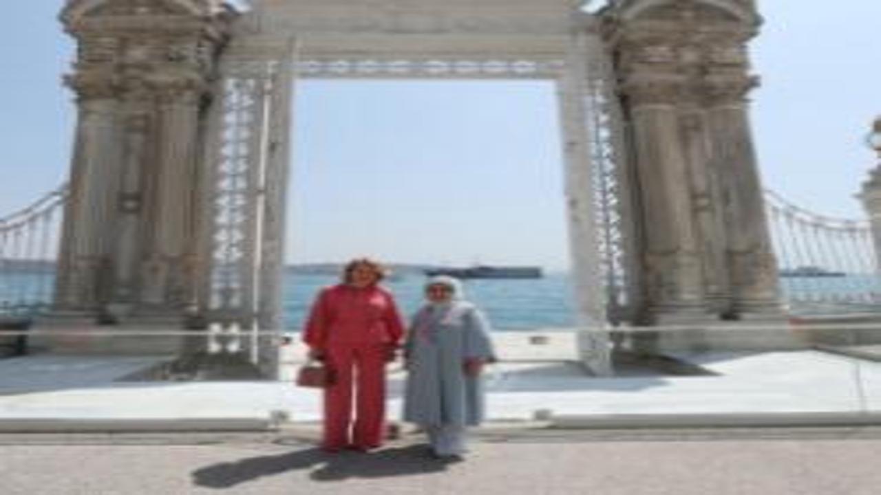 Emine Erdoğan, Kraliçe Mathilde'yi Dolmabahçe Sarayı'nda ağırladı