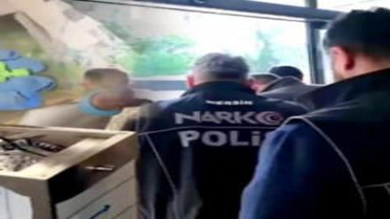 Zehir tacirlerine 77 ilde dev darbe: 2 ton uyuşturucu ele geçirildi