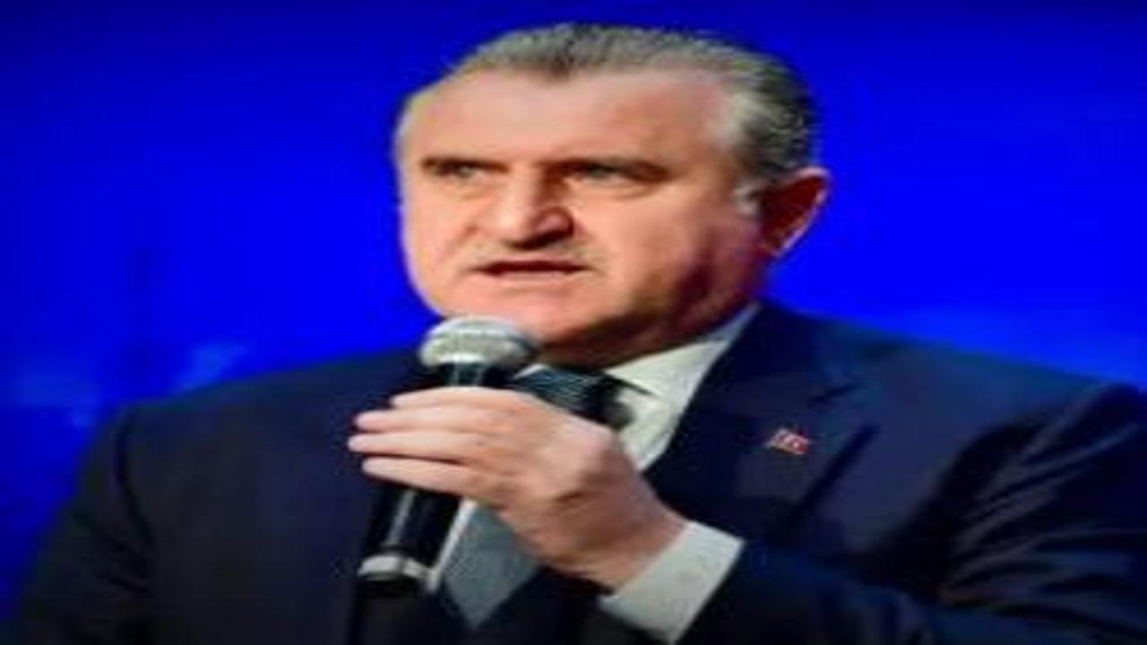 Bakan Bak'tan Trabzonspor'a tebrik