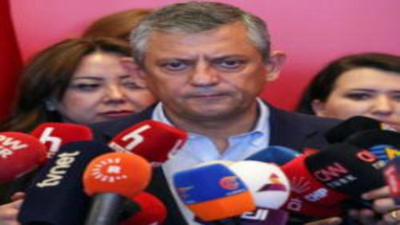 CHP tarihinde görülmemiş olay: Özgür Özel, 2 bin kişiyi ihraç etti