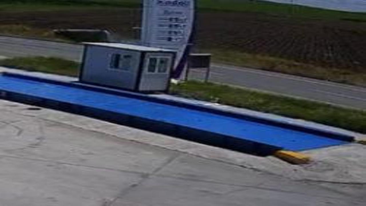 Diyarbakır’da takla atan otomobil tarlaya savruldu; aynı aileden 4 yaralı