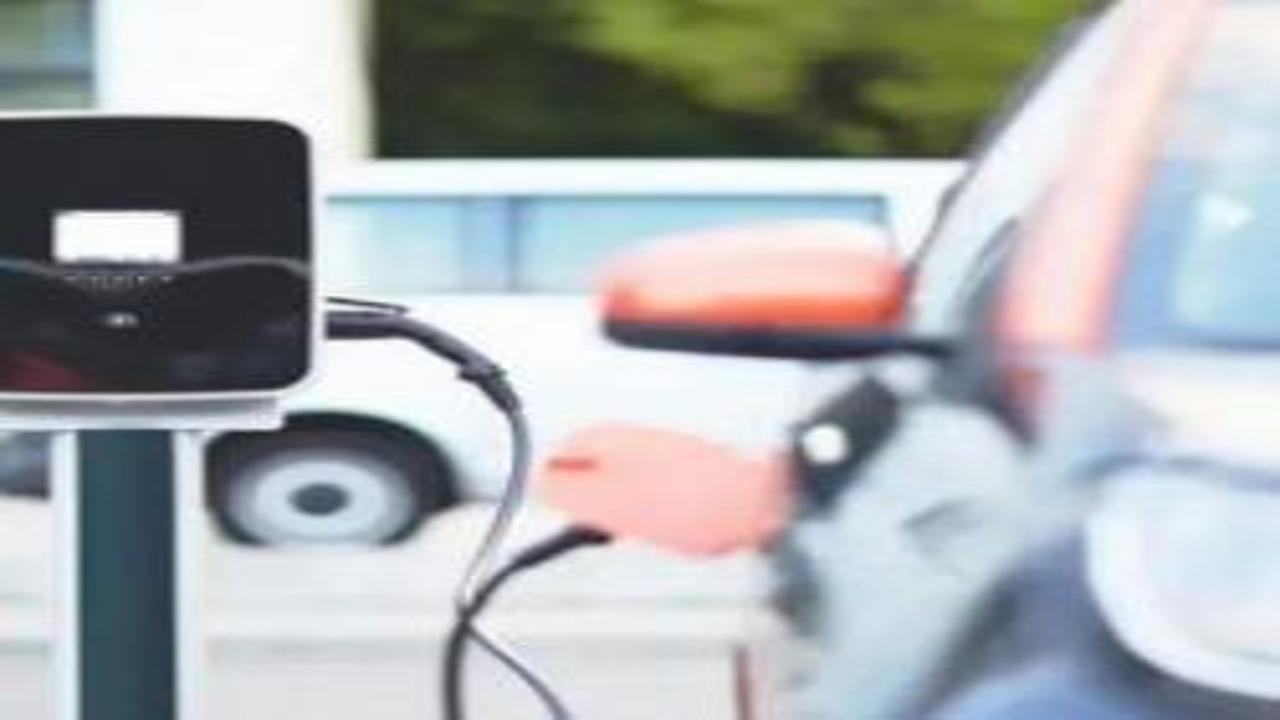 Dünyada bu yıl satılan araçların yaklaşık yüzde 30'u elektrikli olacak