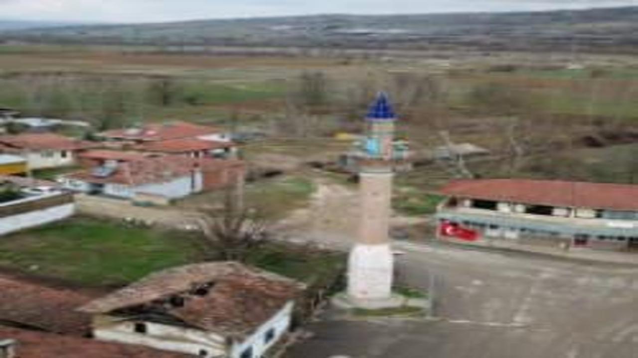 Minareyi gören camiyi arıyor: Bursa’daki camisiz minarenin hikayesi duygulandırıyor