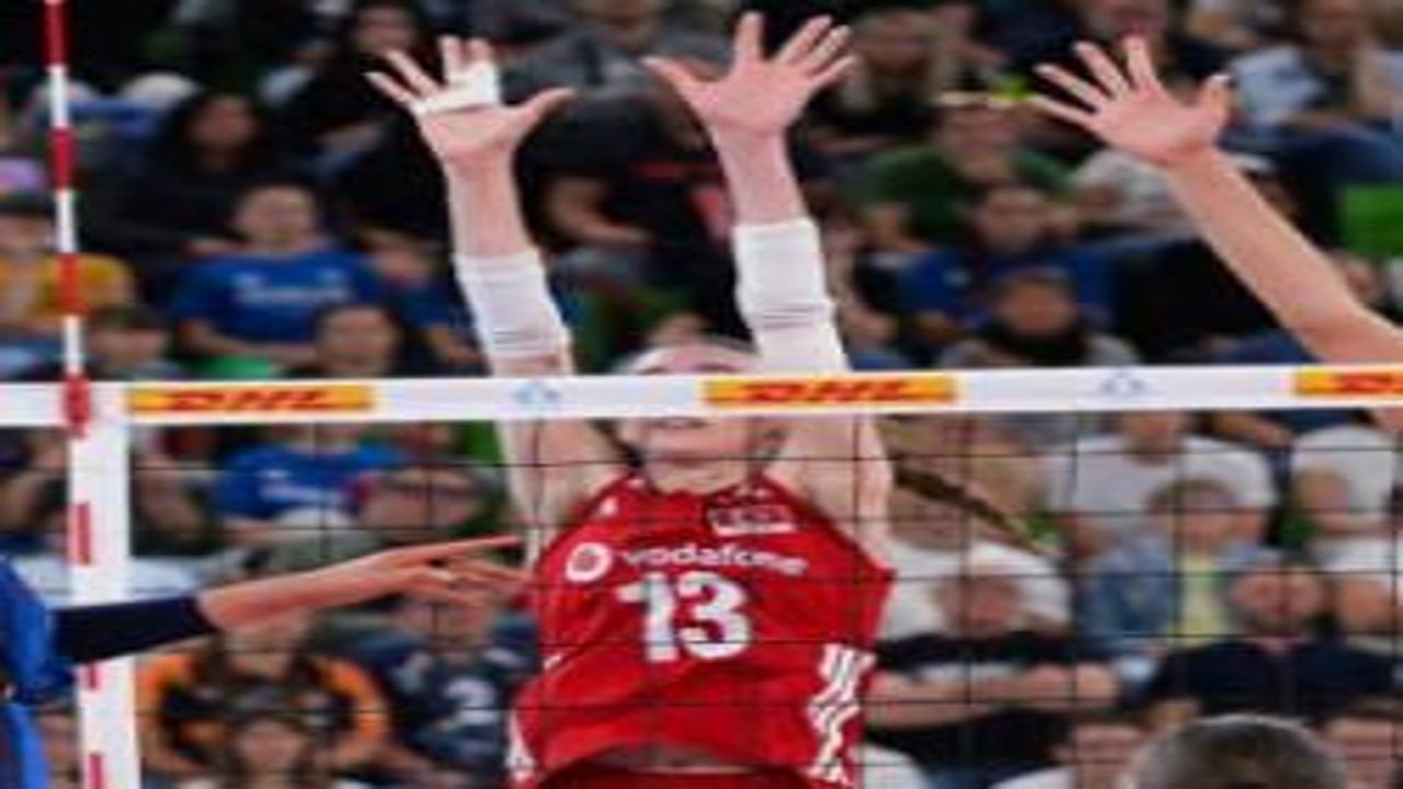 A Milli Kadın Voleybol Takımı, İtalya'ya 3-1 mağlup oldu