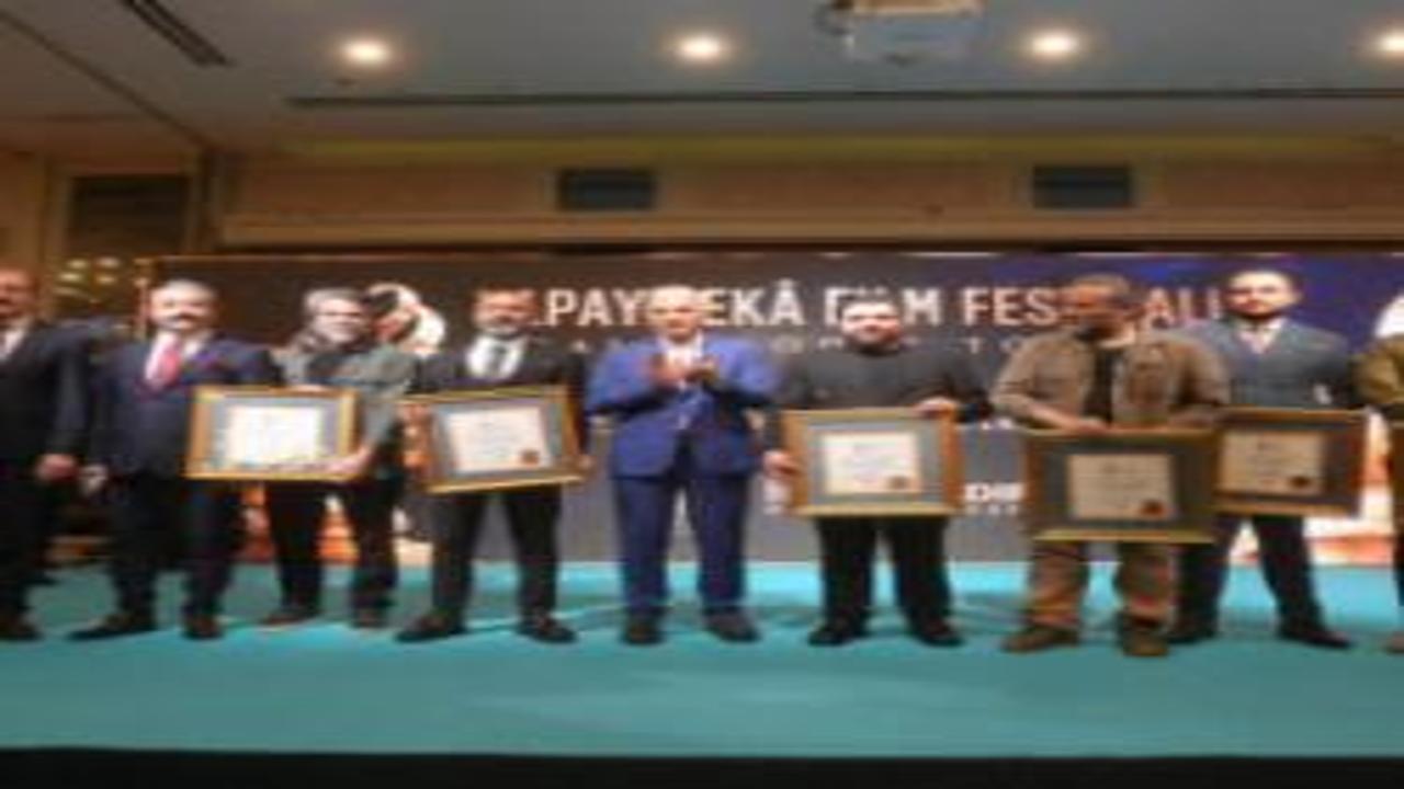 Ümraniye’den Türkiye’de bir ilk! Yapay Zeka film festivalinde ödüller sdğıtıldı