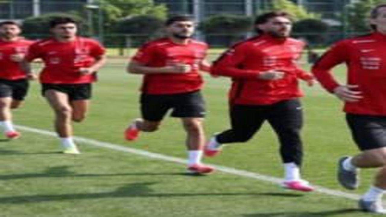 A Milli Futbol Takımı, dayanıklılık testinden geçti!