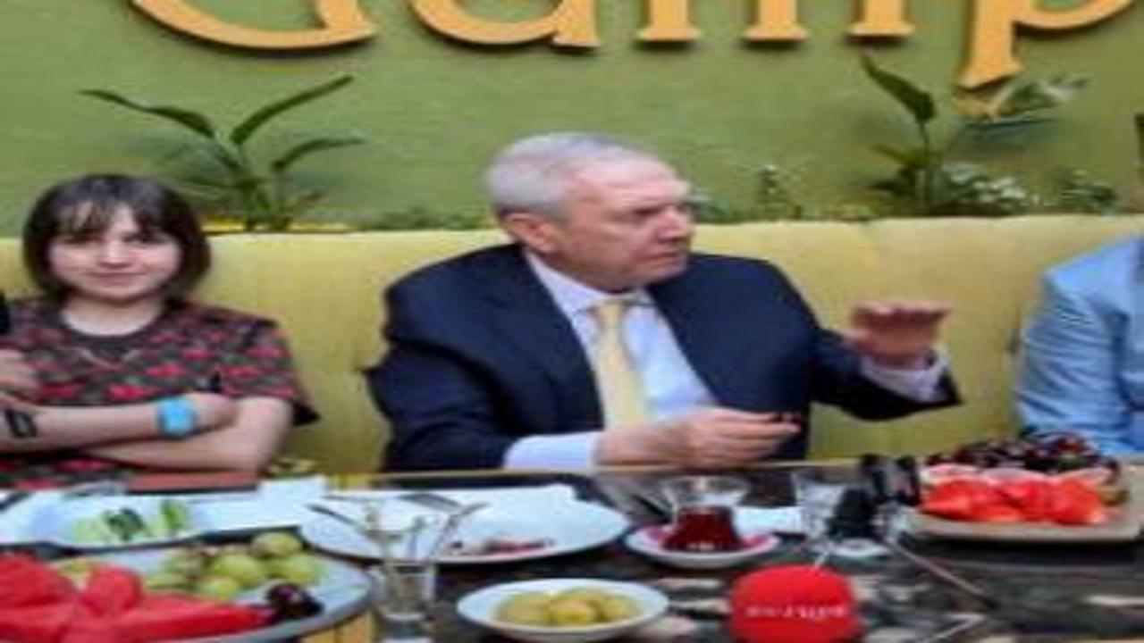 Aziz yıldırımın kızı Yaz Yıldırım, Fenerbahçe başkanlığına göz kırptı