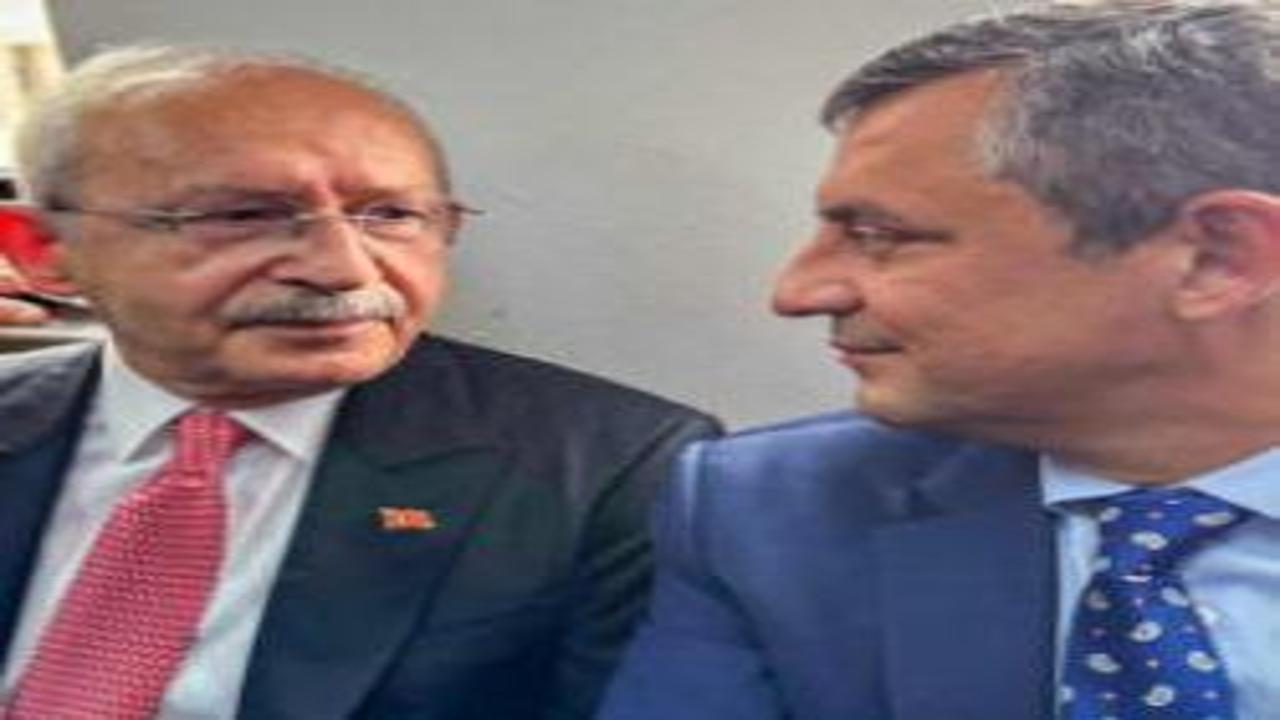Özgür Özel boşa kürek çekiyor gibi. CHP’de tutunması artık çok zor
