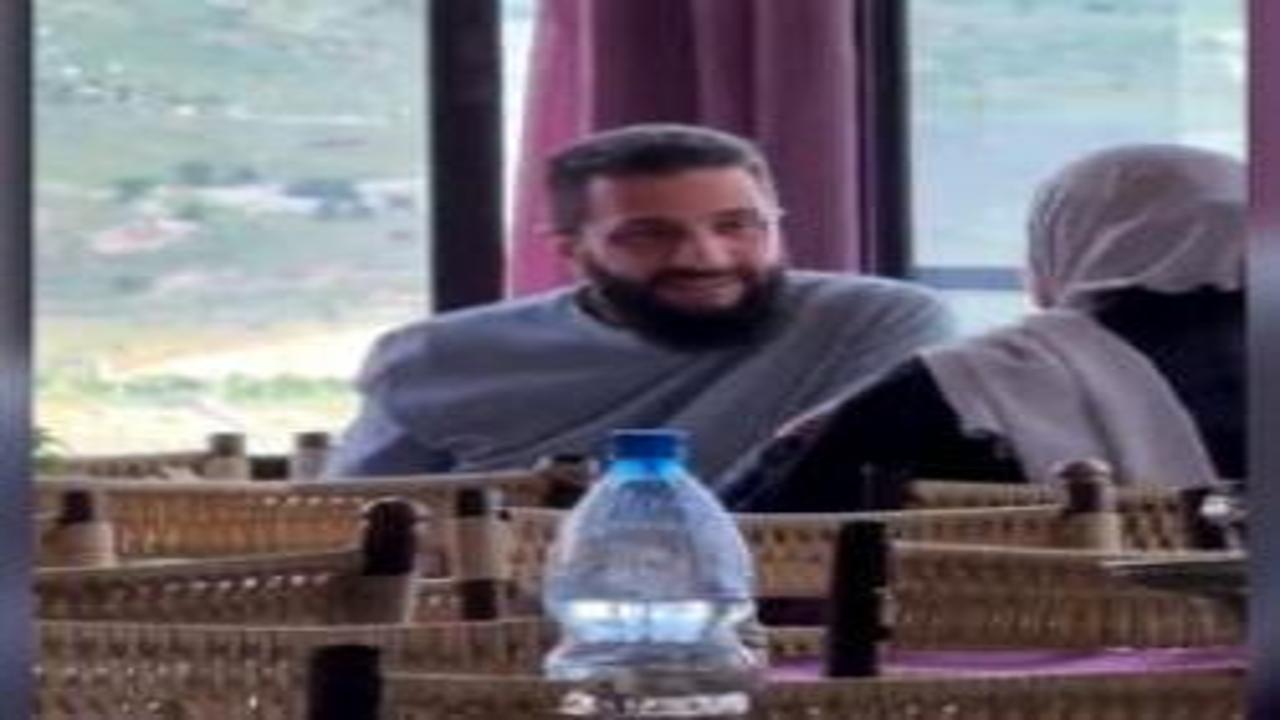 Şara eşiyle birlikte kafede görüntülendi! Tüm ülkede gündem olan anlar