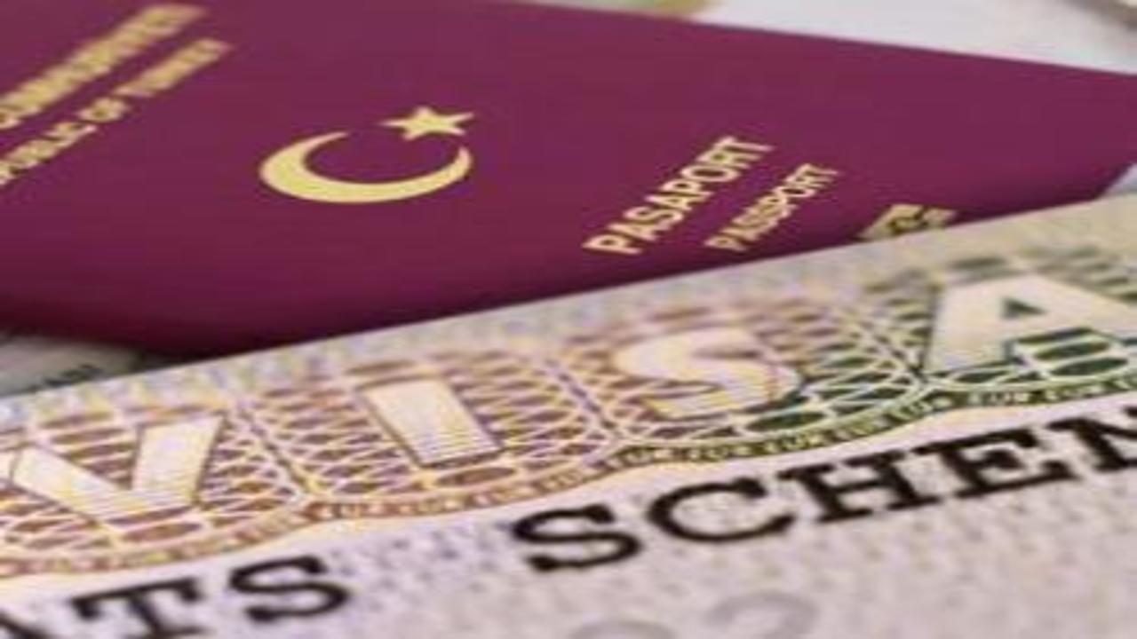 Schengen'de karaborsa isyanı: Bin euroya vize randevusu!