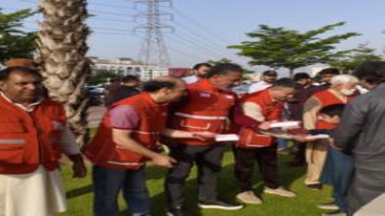 Türk Kızılay’ın Pakistan’da vekaleten kestiği kurbanları 4 bin 700 aileye dağıtılacak