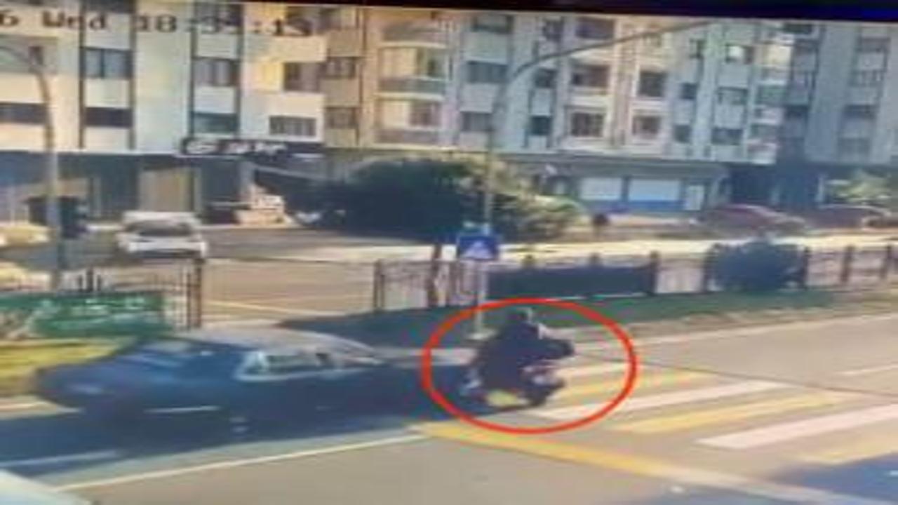 Yol geçen hanı mı, yaya geçidi mi? Trabzon'da pes dedirten kaza kamerada