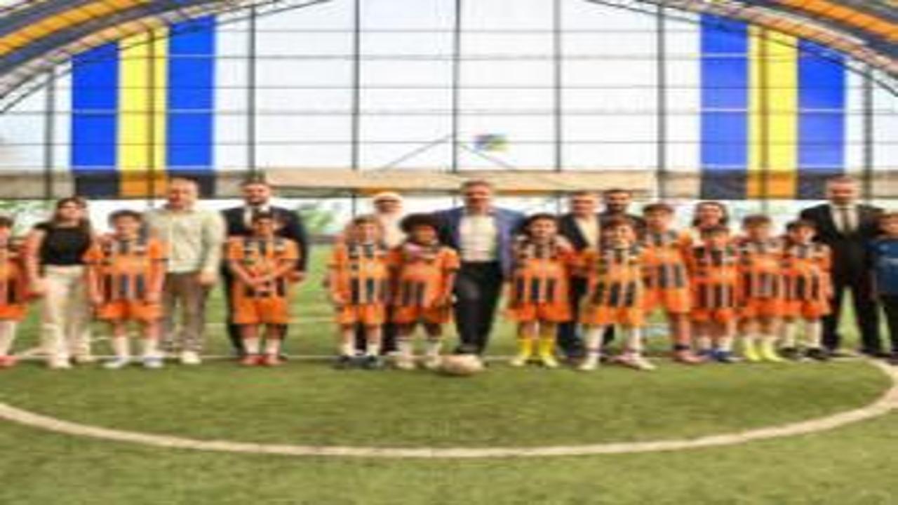 TBMM Adaket Komisyonu Başkanı Cüneyt Yüksel’den Sinop Spor’a destek ziyareti