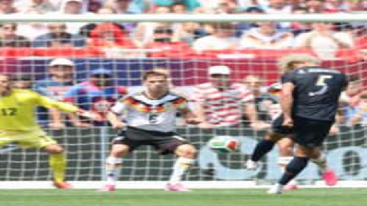 Robinson'dan Almanya'ya müthiş gol!