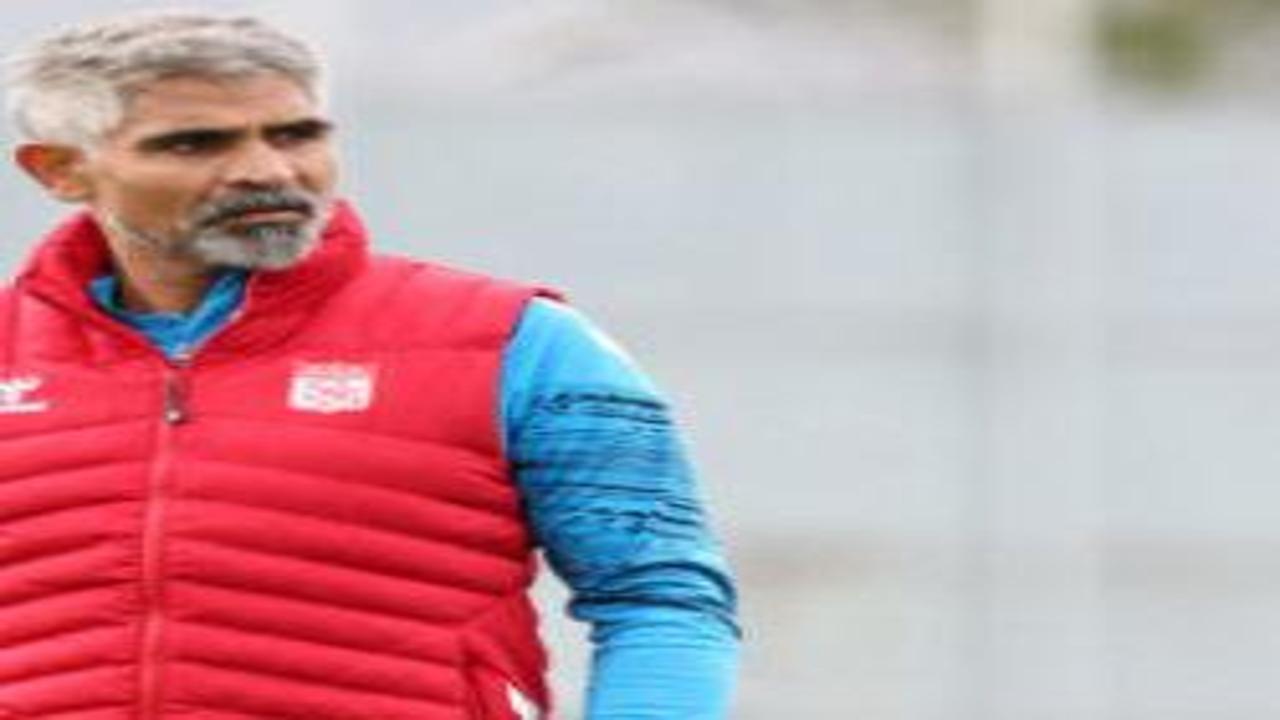 Süper Lig efsanesi başkansız kalmıştı! Şimdi de hoca veda etti