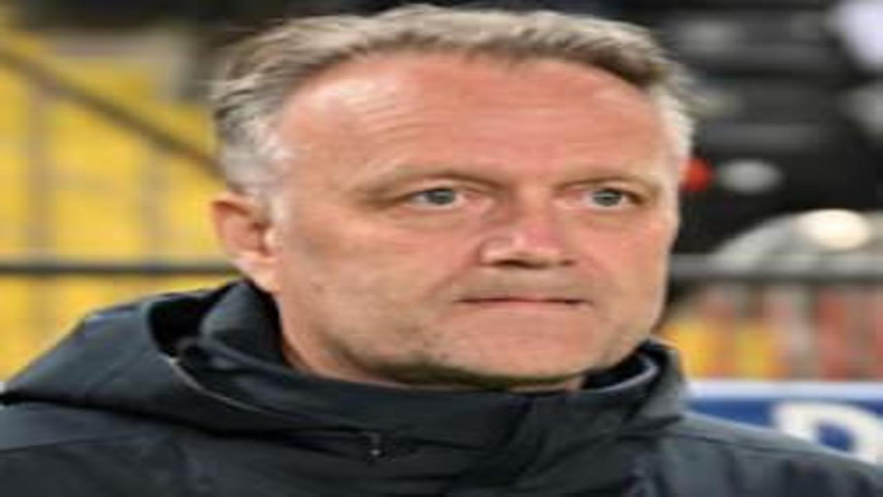 1. Lig ekibi hem teknik direktörü hem sportif direktörü gönd