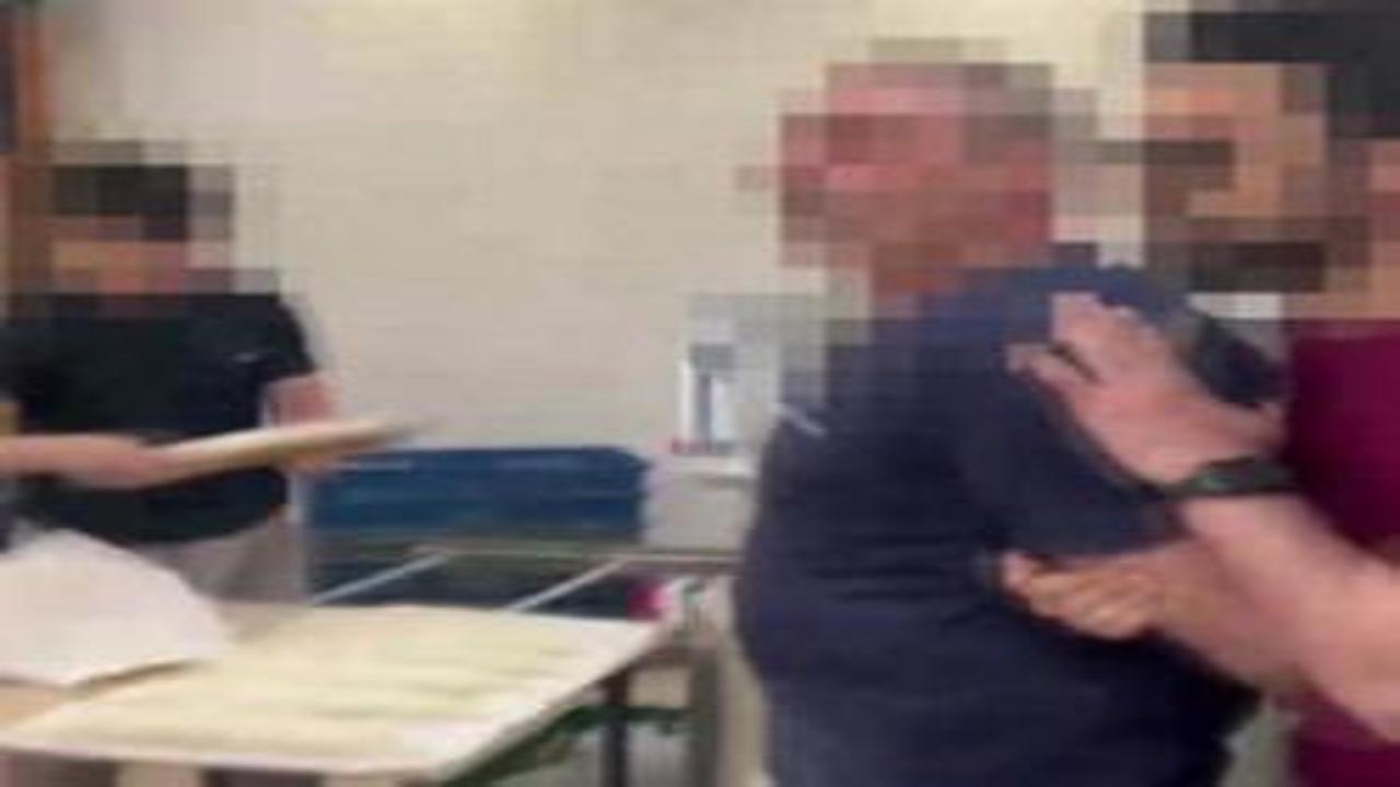 8 yıldır aranan cinayet firarisi ekmek fırınında y