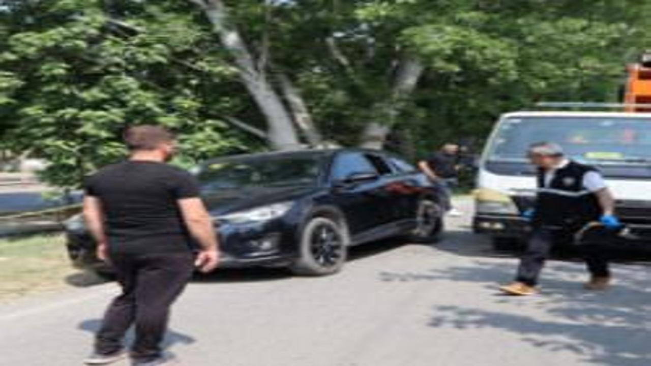Sakarya'da esrarengiz olay: Camları kırık otomobilde ölü bul