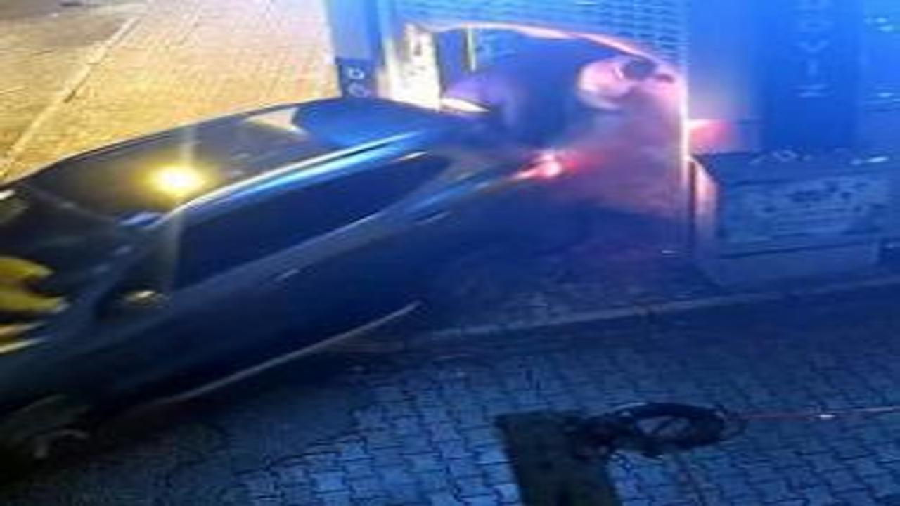Döviz bürosuna ciple daldılar: Maskeli soyguncular 16 bin do