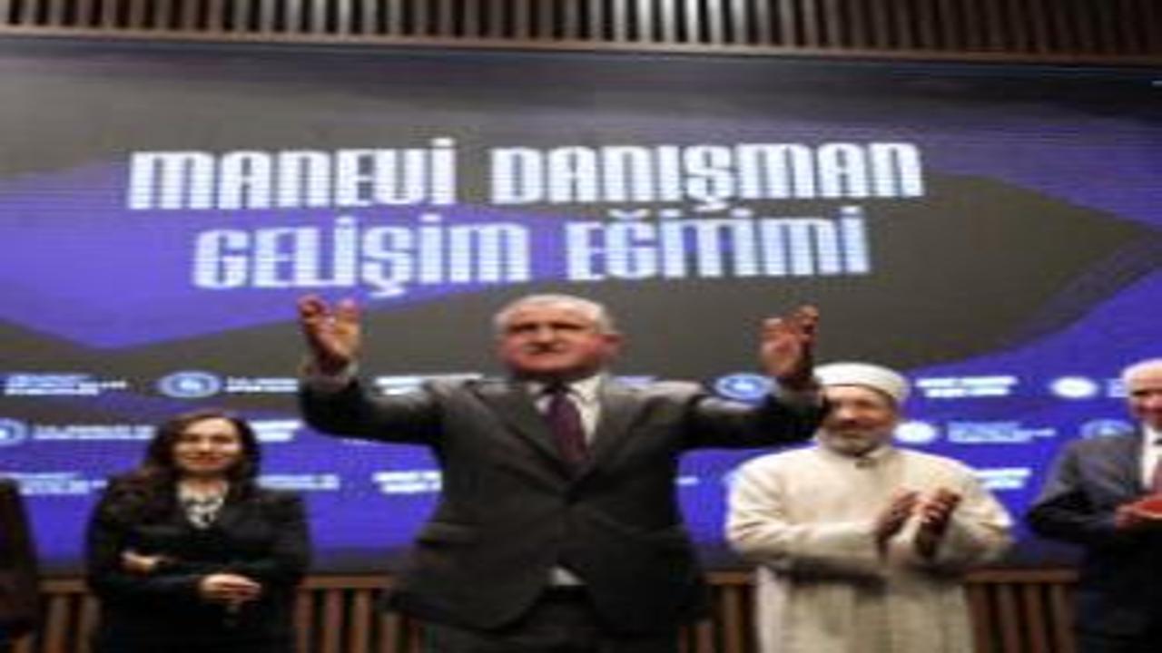 Bakan Bak'tan manevi destek mesajı: Bu hizmeti sürdüreceğiz