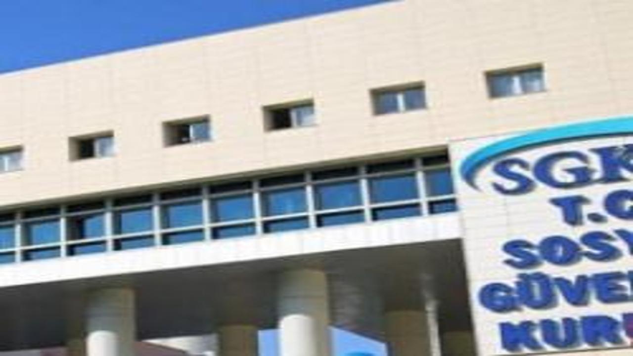 Bakan Işıkhan duyurdu: 21'i yerli 32 ilaç geri ödeme listesi