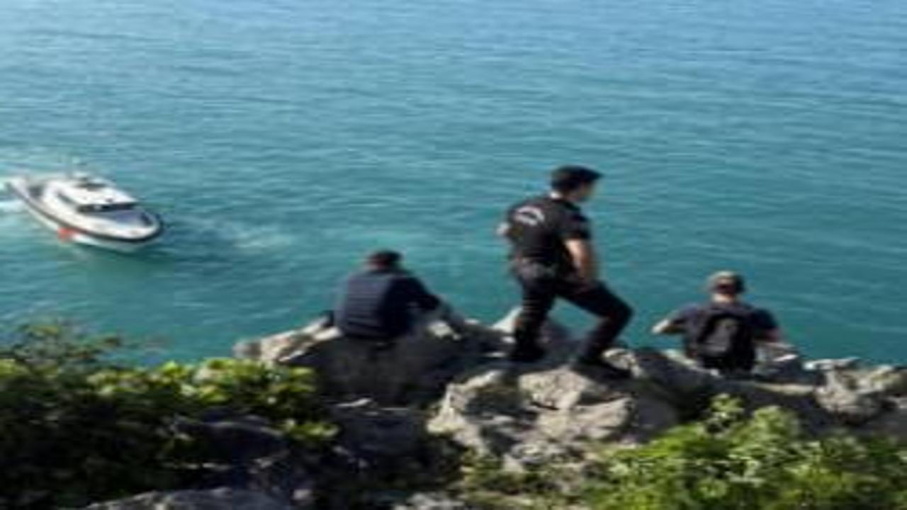 Balık tutarken denize düşen kişi hayatını kaybetti