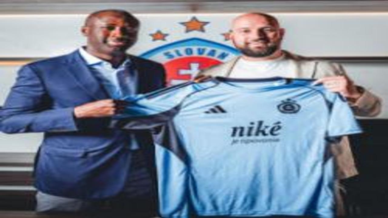 Efsane futbolcu 43 yaşında teknik direktör oldu