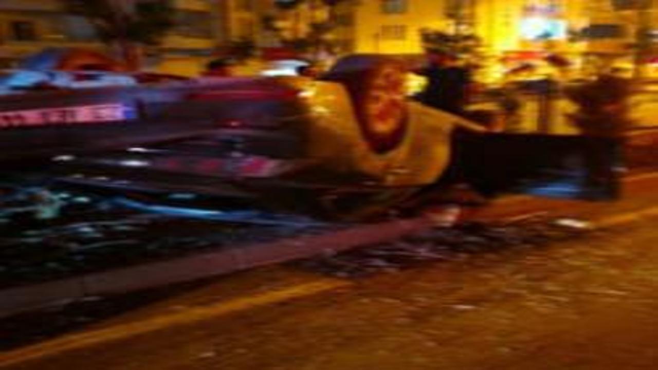 Elazığ'da kamyonet ile otomobil çarpıştı: 5 yaralı