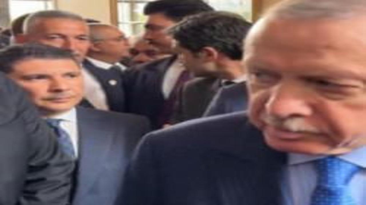'Evlenecek birini bulamadım' diyen muhabire Erdoğa
