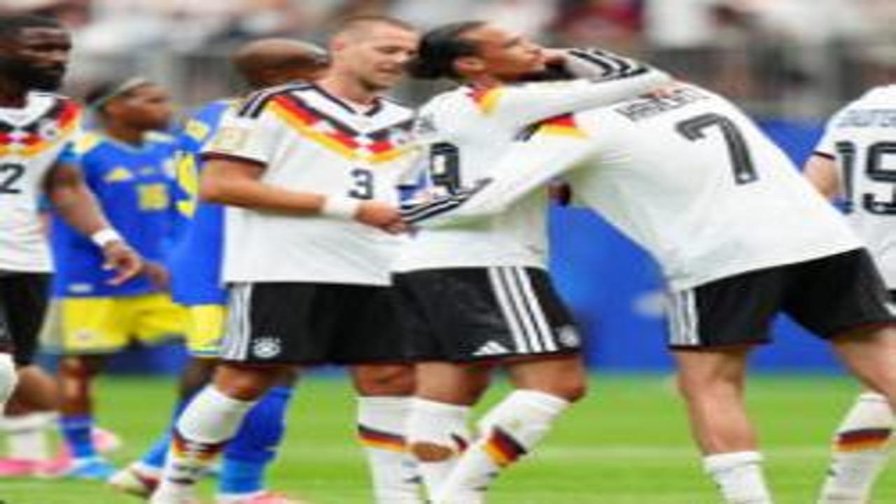 Futbol tarihi yeniden yazıldı! Almanya zirveyi devraldı