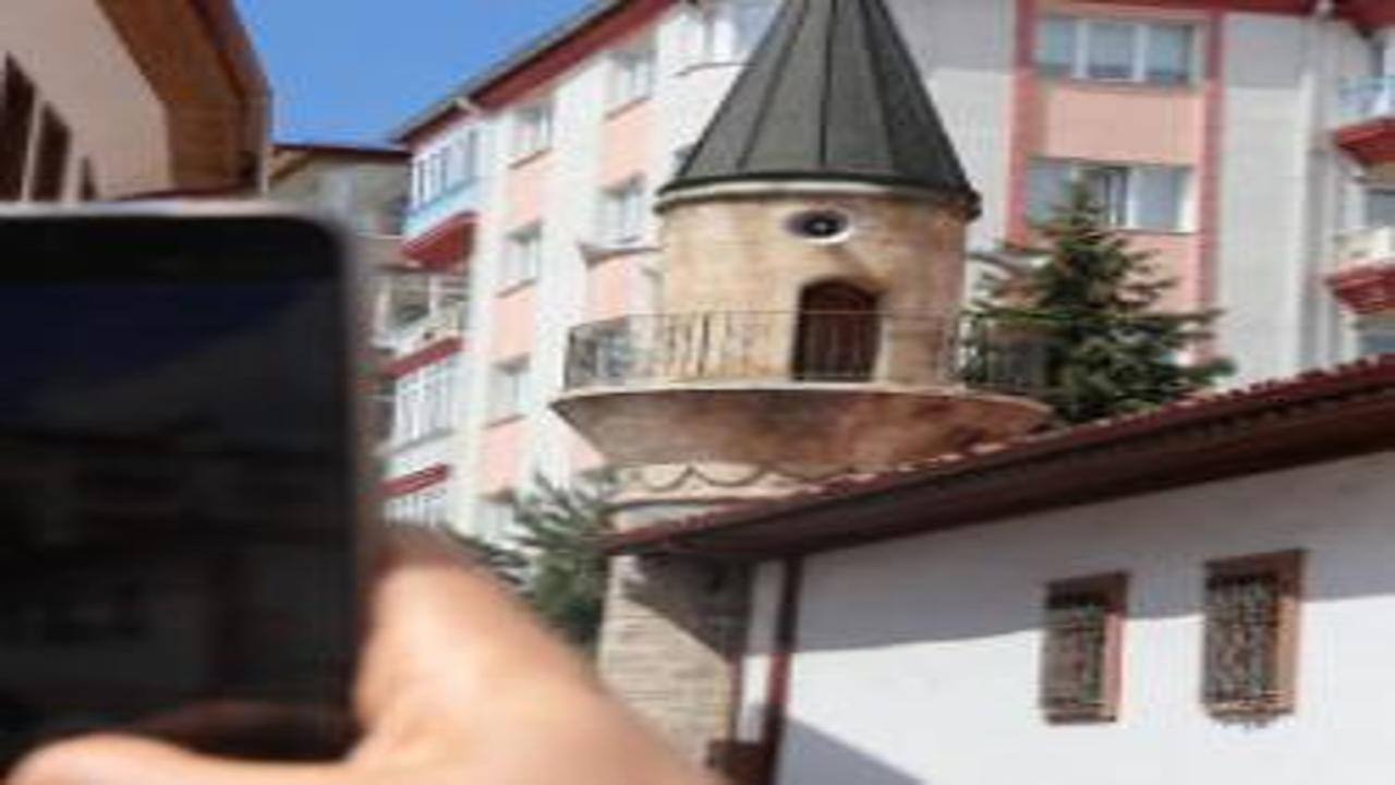 Her halkası farklı ustanın elinden: Sivas’taki Zincirli Minare Camii ilgi çekiyor