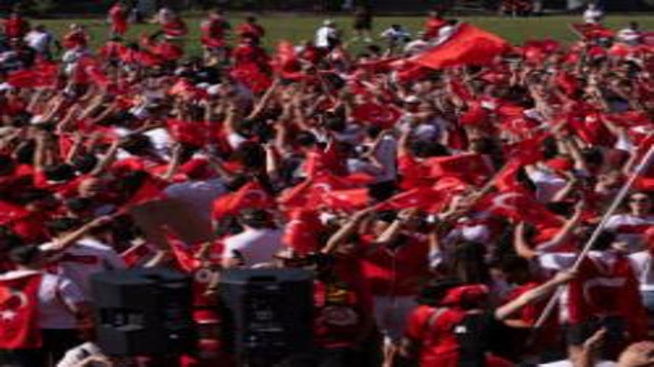Kanada'da Türkiye coşkusu! Binlerce taraftar akın etti