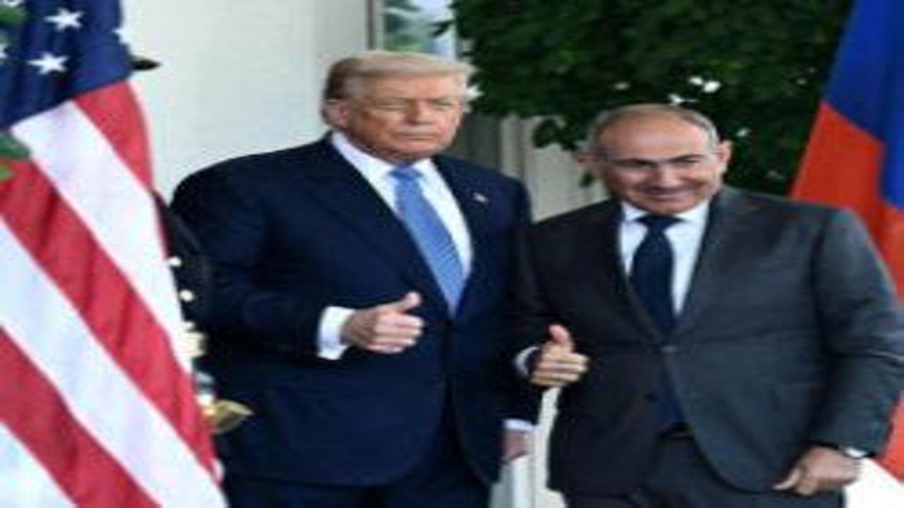 Komşu ülkede yeni dönem! Seçimden zaferle ayrıldıl