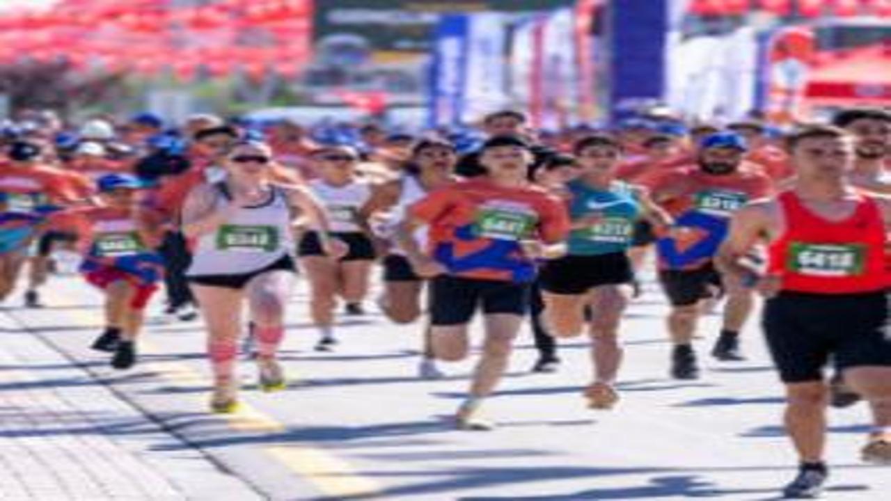 Malatya’da tarihi gün! Arslantepe Yarı Maratonu ilk kez koşu