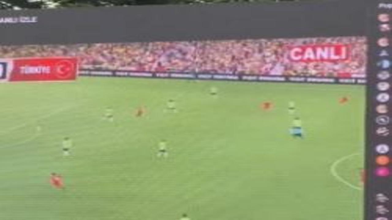 Milli maç sandılar, dakikalar sonra fark ettiler! Binlerce kişiyi şoke eden görüntü