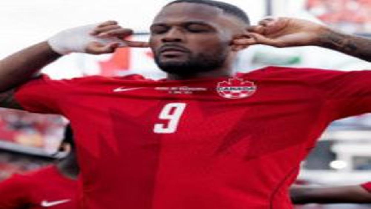 Dzeko'lu Bosna Hersek sonunu getiremedi! Kanada'yı Larin kurtardı