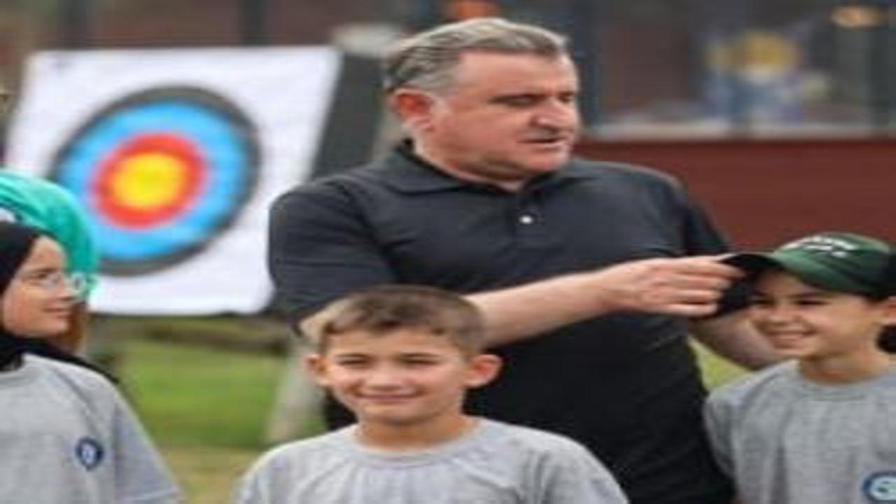 Spor Okulları'nda yaz dönemi başlıyor! Çocuklara ücretsiz sp