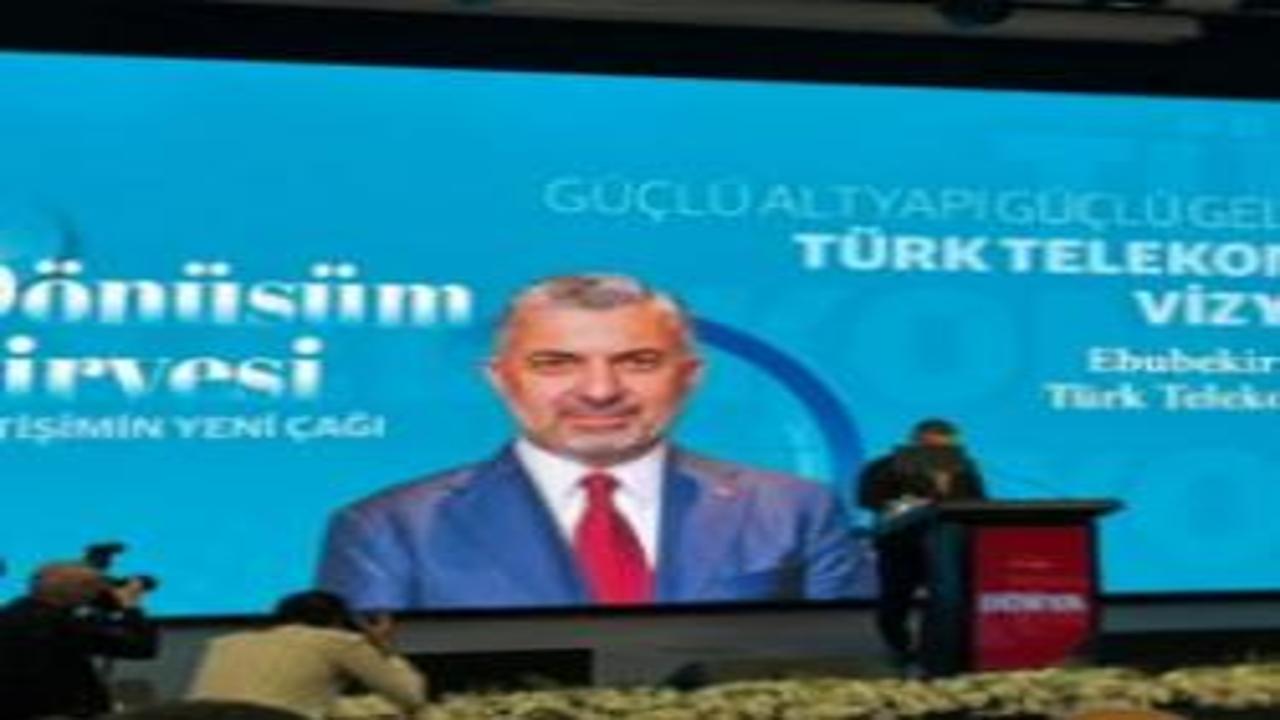 Türk Telekom CEO'su Ebubekir Şahin "DÜNYA Dijital Dönüşüm Zirvesi 2026"da konuştu