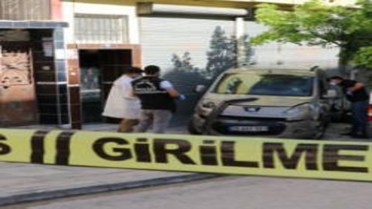 Yakınlarının ulaşamadığı çift, evlerinde ölü bulundu
