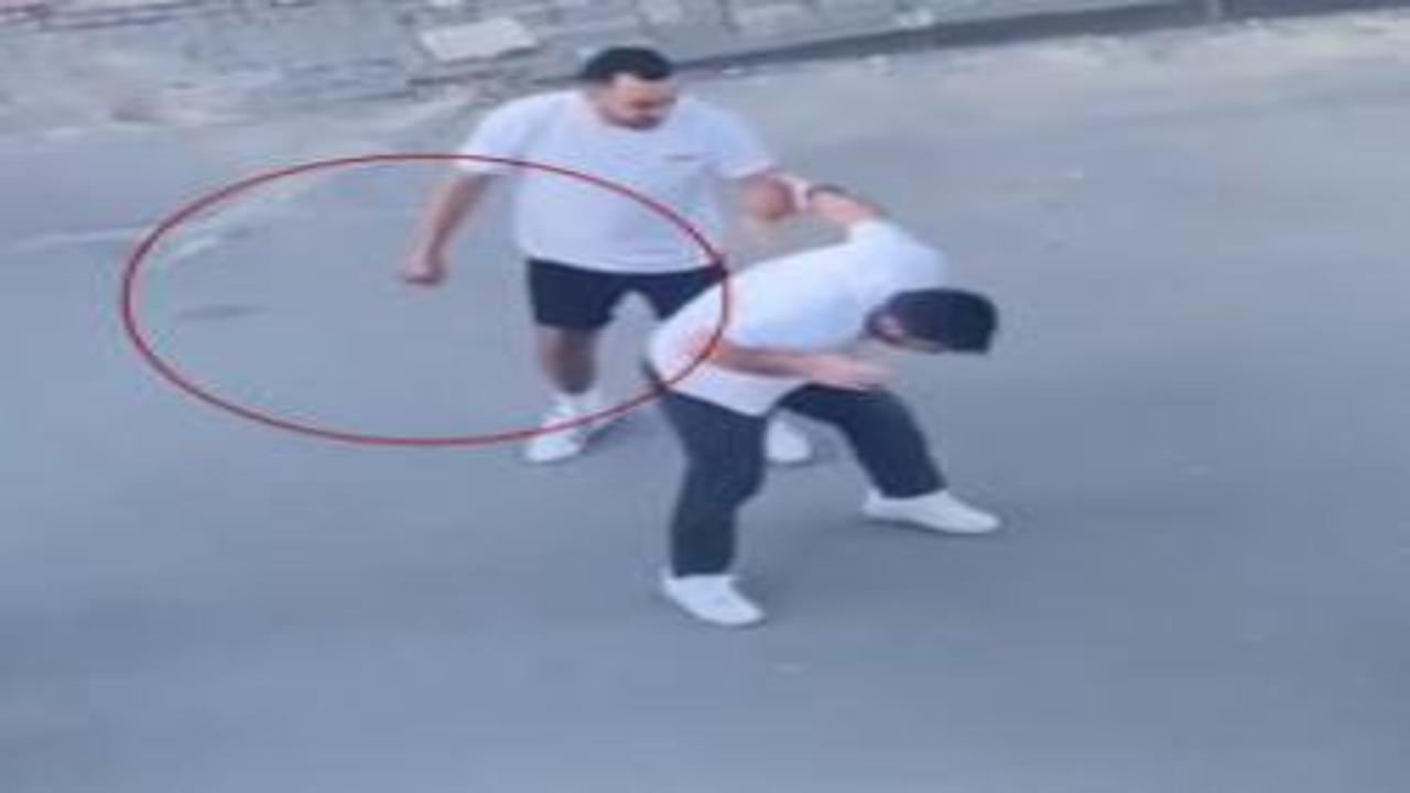 İstanbul'da trafikte muştayla tartıştığı kişiye saldıran maganda hakkında gereği yapıldı!